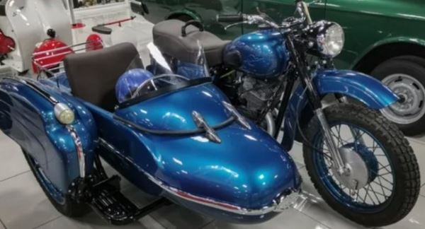Блогер рассказал об интересном музейном мотоцикле ИЖ-Планета