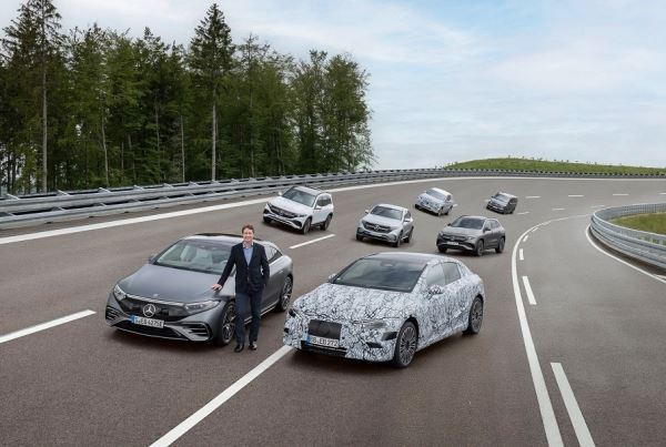 Mercedes-Benz озвучил сроки перехода на электромобили